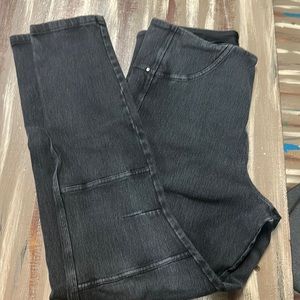 Black “Jean” leggings